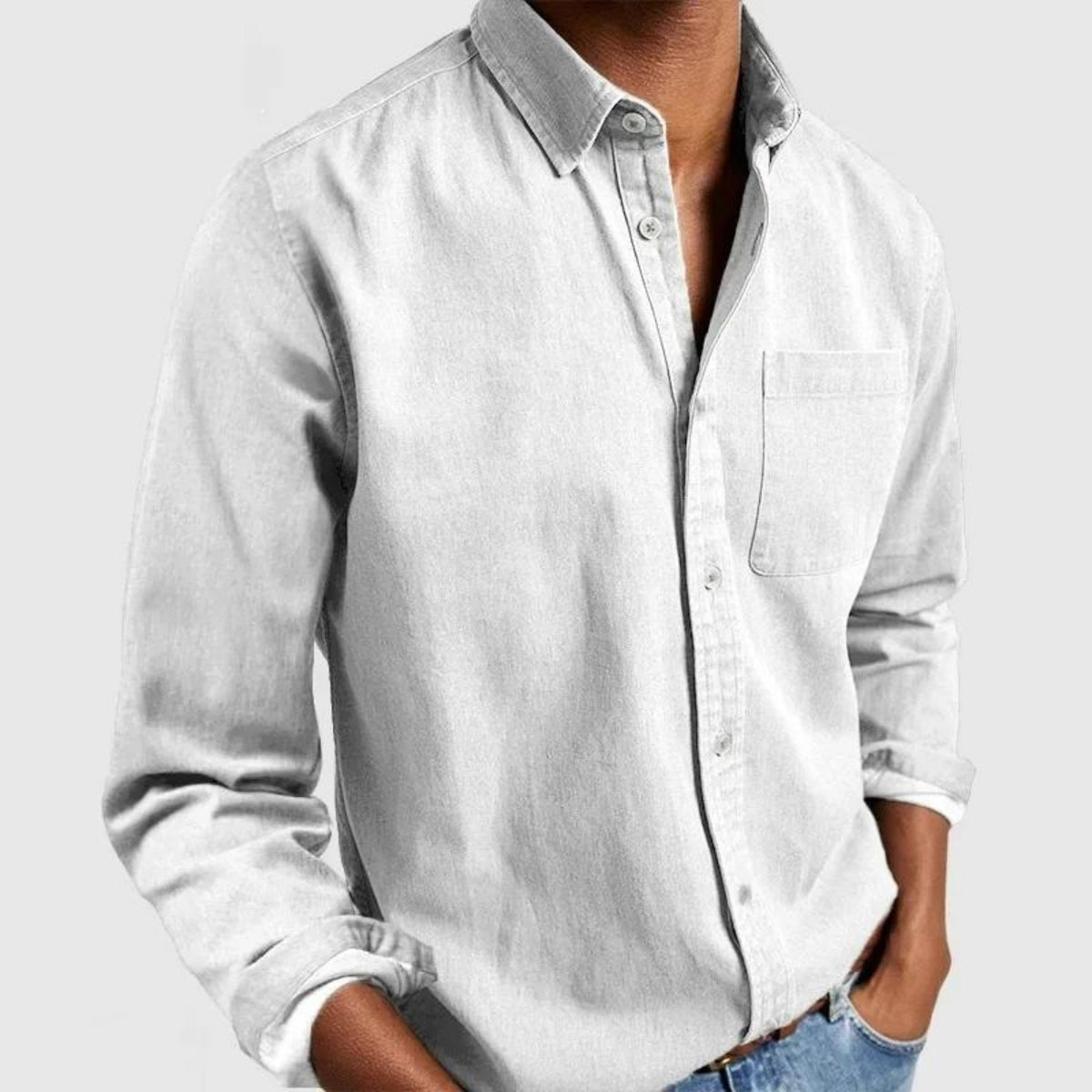 Camicia aderente con taschino applicato – Bianco