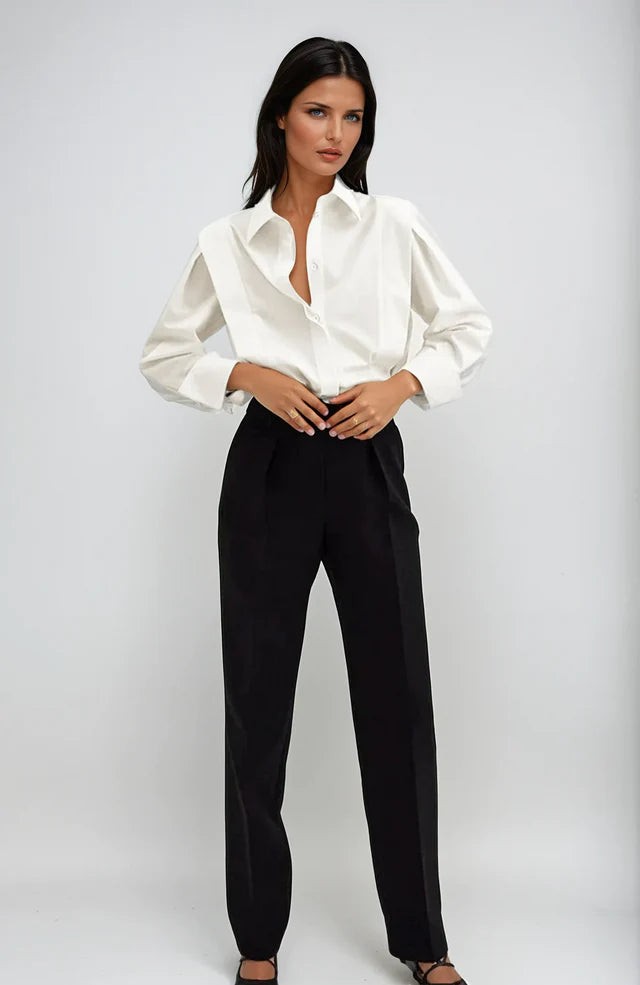Camicia con colletto a punta e maniche a sbuffo
