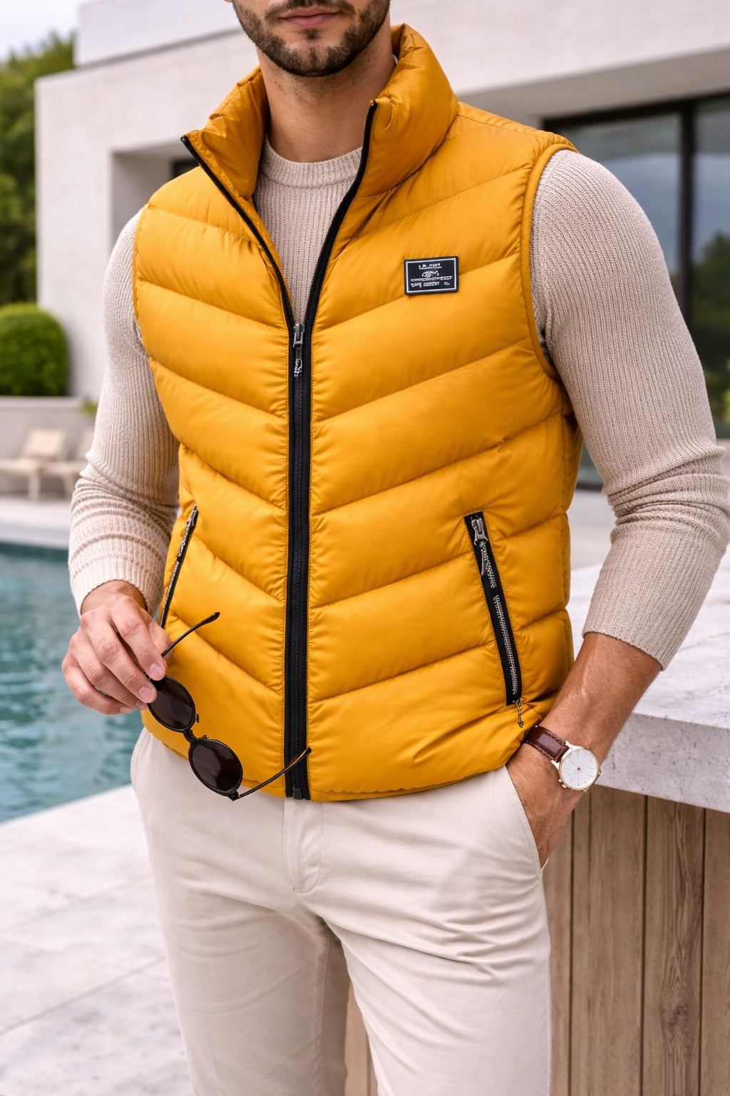 Gilet trapuntato con collo alto – Giallo