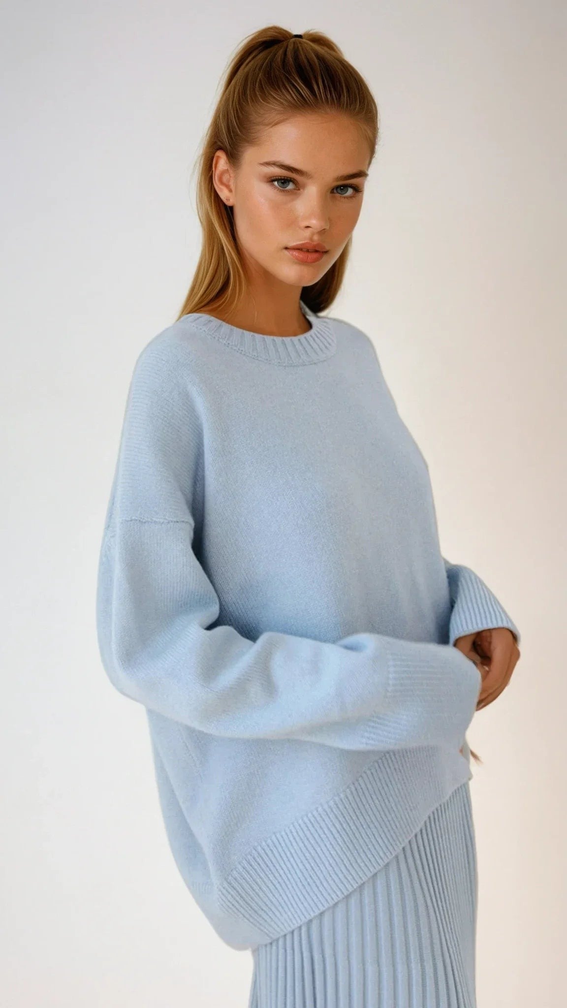 Maglione ampio con spalle scese