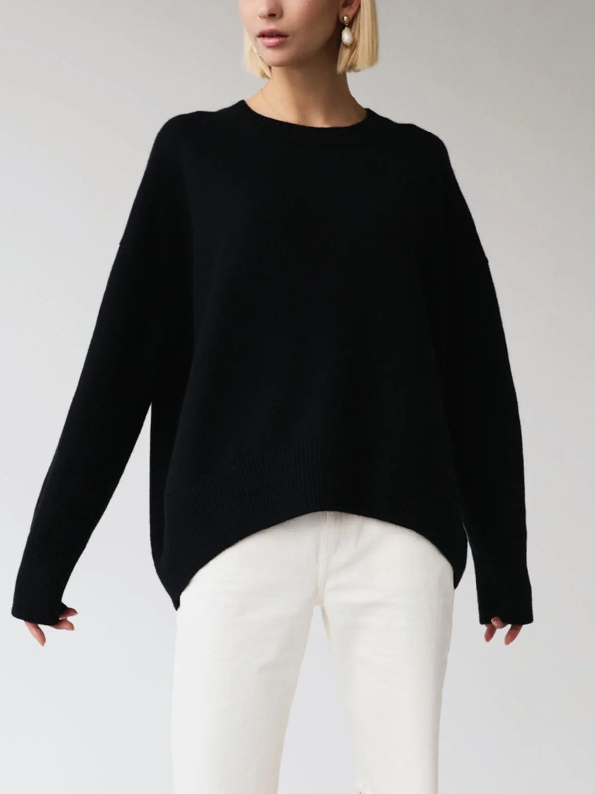 Maglione ampio con spalle scese – Nero