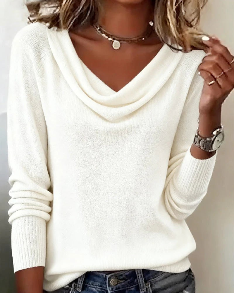 Maglione con collo ad anello e polsini a coste – Bianco